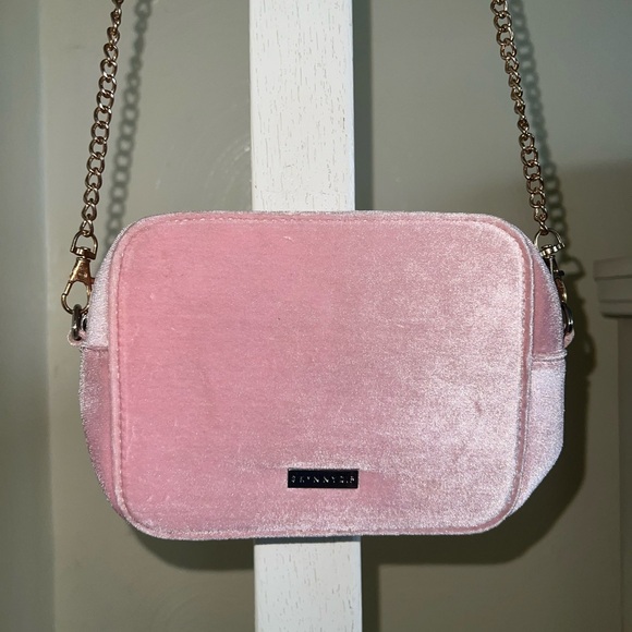 Skinnydip Handbags - Pink Velvet Crossbody Bag with Chain Strap - Women's Crossbody